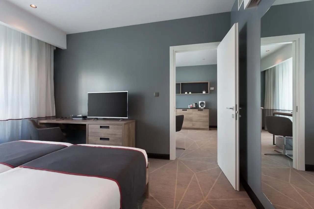 Be.Hotel Saint Julian's Hotel