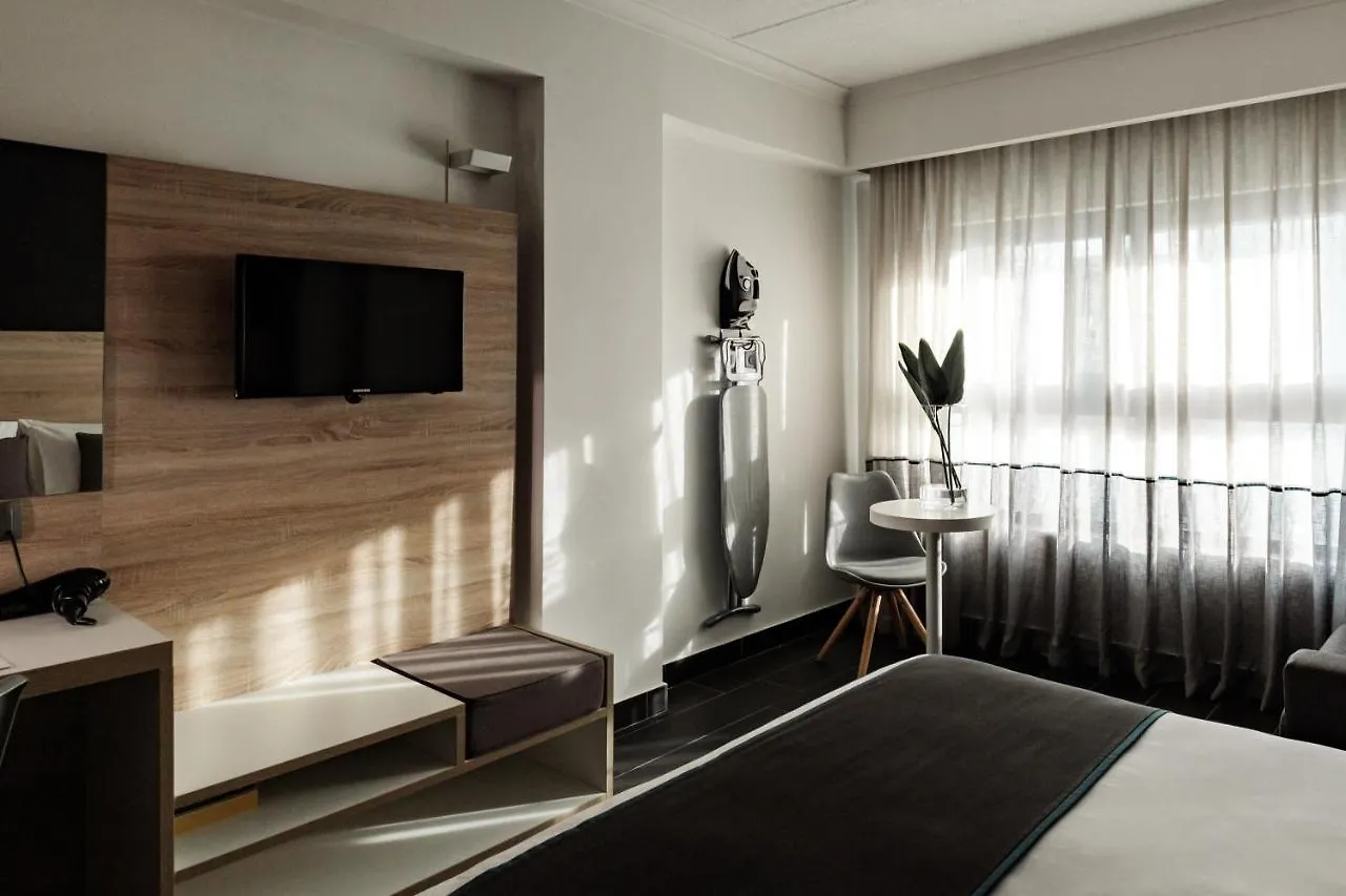 Be.Hotel Saint Julian's 4*,