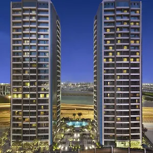 Atana 4*, Dubaj Egyesült Arab Emírségek